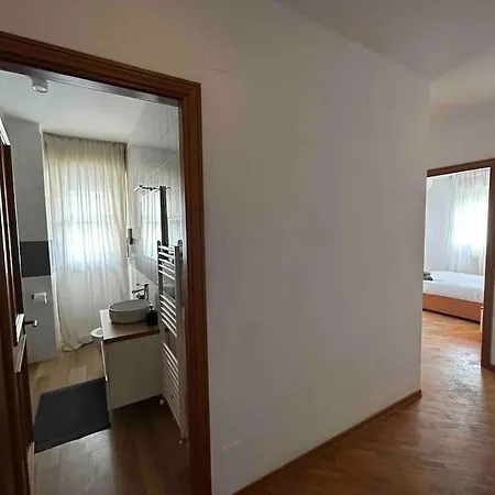 Manzoni House *