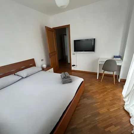 Appartement Manzoni House *